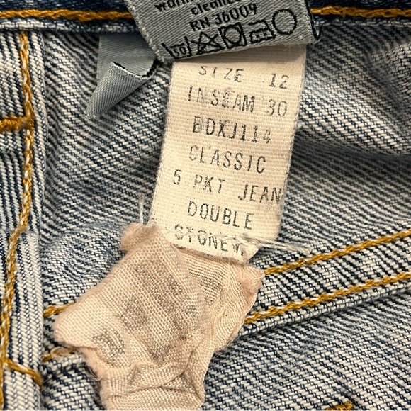 VINTAGE Calvin Klein Jeans Womens 12 Blue High Waisted Mom Jean Raw Hem Cut Off - Picture 4 of 10